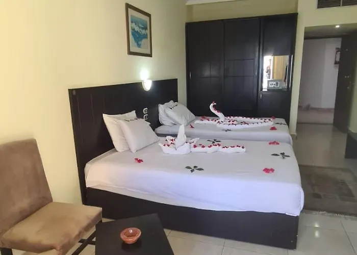 Uni Aqua Park 3*
